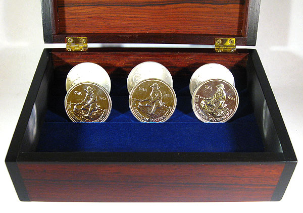 Bullion coin display box - Handmade wood box made of Cocobolo and Ebony - open view