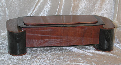 Artistic wood box - Buoyant - front view