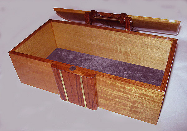 Handmade wood box - Tempest Forte - Honduras rosewood center piece on Ceylon satinwood box
