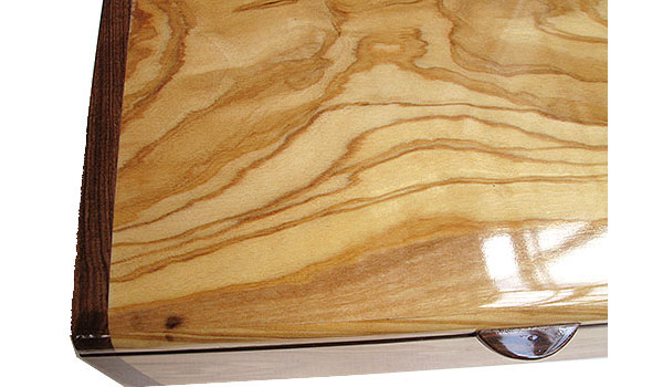 Mediterranean olive box top close up - Handmade decorative wood keepske box