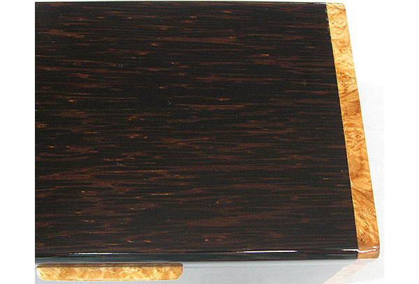 Black palm with maple burl end box top close-up - Handmade decorative wood men's valet box or keepsake box
