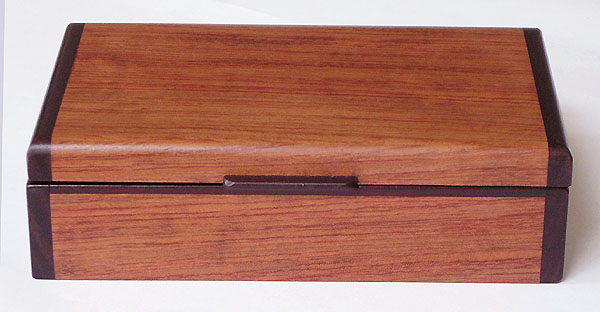 Bubinga box front view - Handmade small wood box made of bubinga with Bois de Rose ends