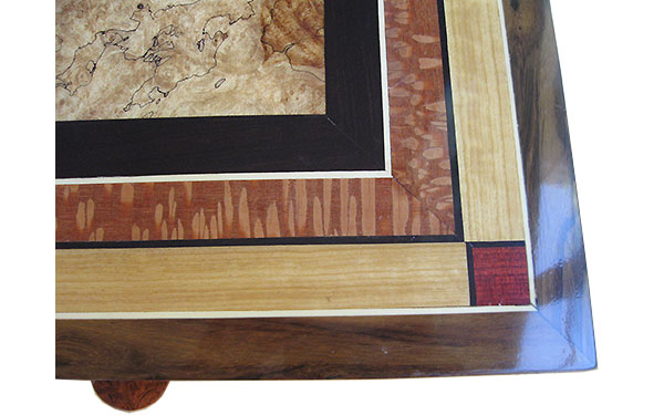 Mosaic box top - Close up - Handcrafted large wood box